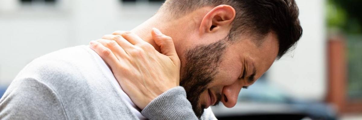 Tratamiento desde la osteopatía para hernia discal cervical